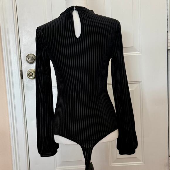 Lulus Always Alluring size Small black cutout velvet ribbed bodysuit keyhole - Picture 3 of 7